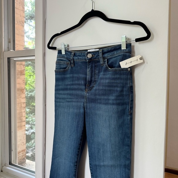 NWT FRAME Le Crop Mini Boot Jeans Mid Rise Denim Boot Cut Dark Wash Blue Lupine - Picture 7 of 14